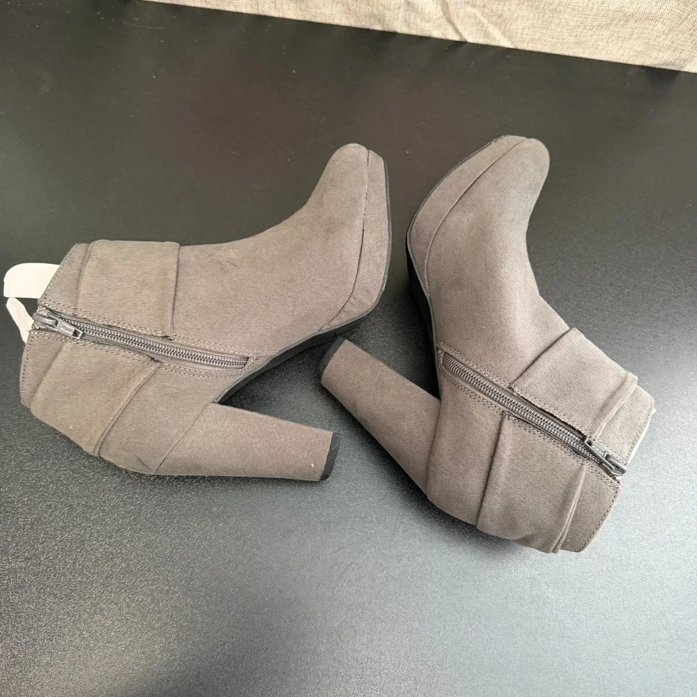 LC‎ Lauren Conrad Ankle Booties Women's 8M Gray Side Bow Block Heel Side Zip Fun